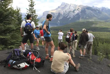 hiking tour, small group, canada