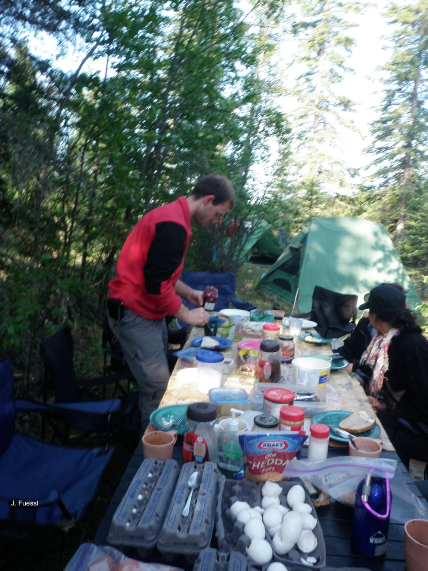 cooking during guided camping tour on vancouver island | kochen bei der campingreise auf vancouver island