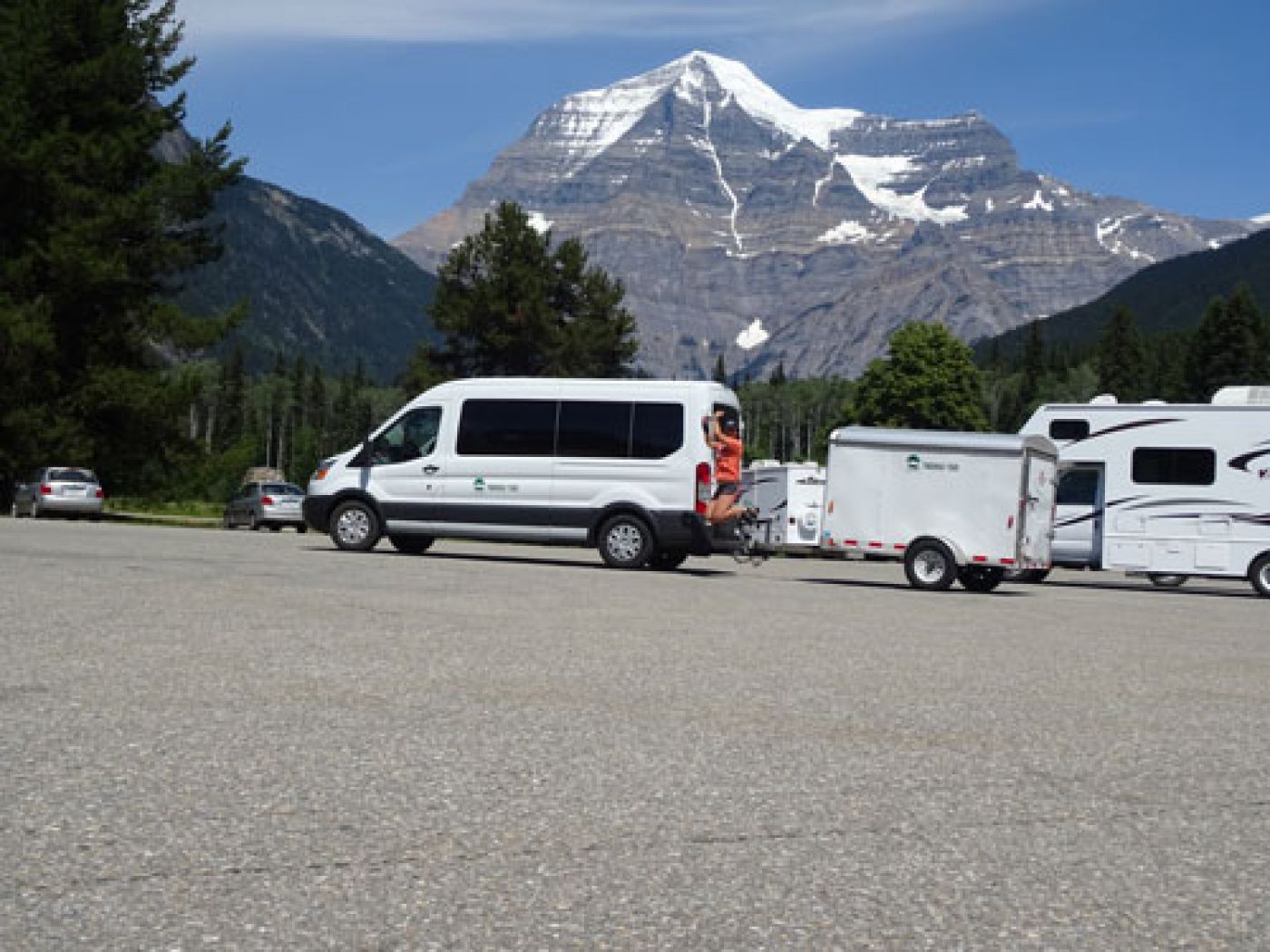 guided hiking tour, canadian rocky mountains, banff, jasper